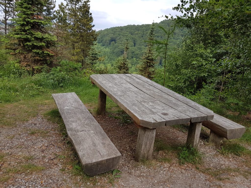Sitzgelegenheit für Erholung und Picknick
